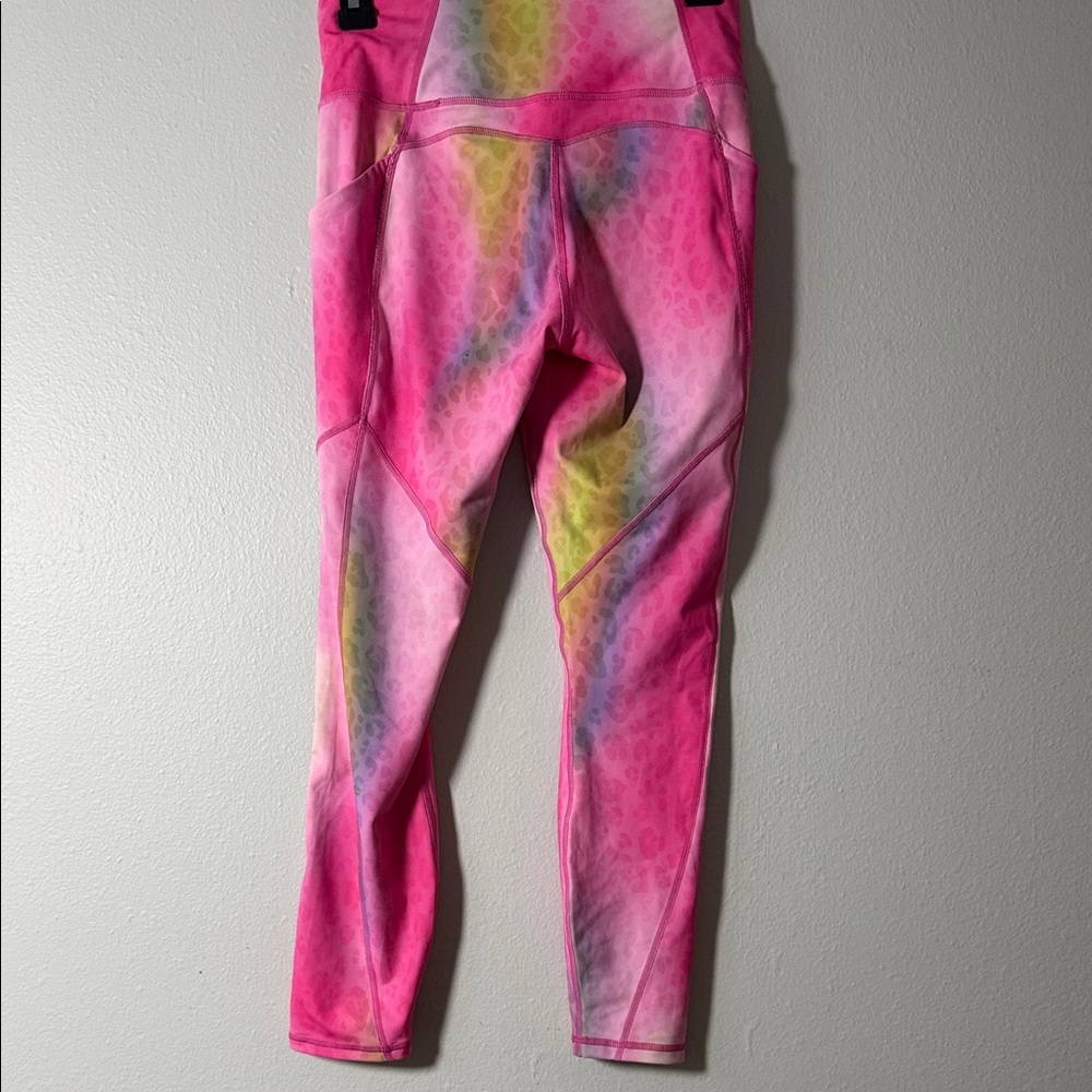 Vibrant fabletics  Pink and Multicolor sports bra and Leggings set - Picture 7 of 9